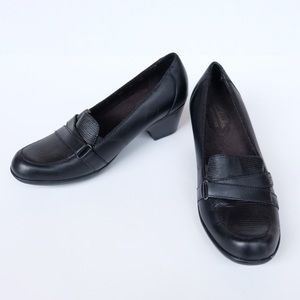 Clarks Bendables Black Slip On Leather Loafer Style Comfortable Pumps Heels 6M